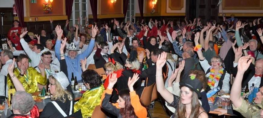 Karnevalspartys an Weiberfastnacht im Kreis Soest