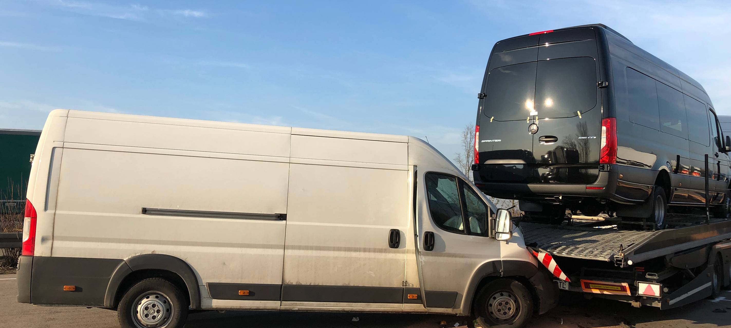 LKW-Unfall auf der A44 Richtung Kassel
