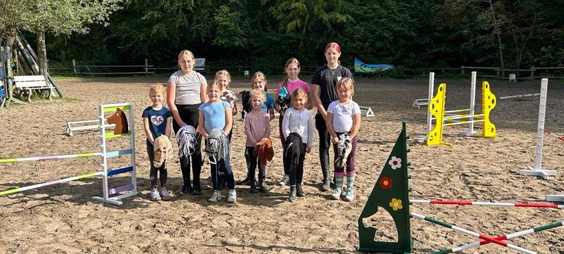 Hobby Horsing: Im Galopp über Soester Wiesen