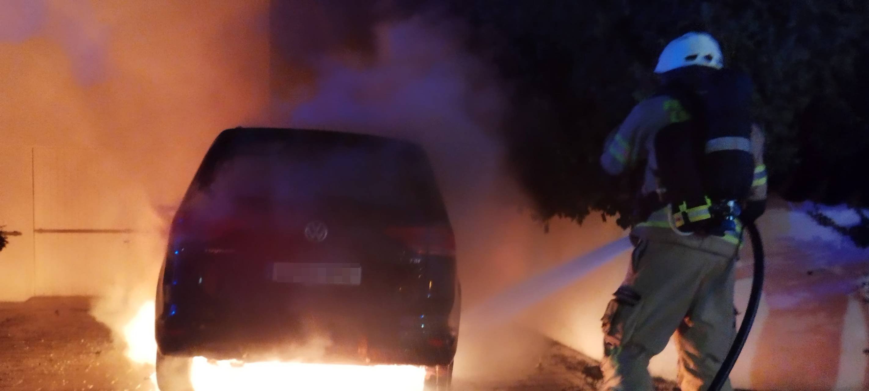 Lippstadt: Feuerwehreinsatz wegen brennendem Auto