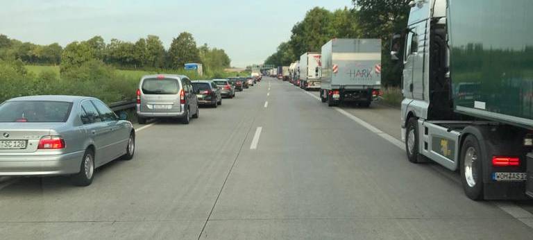 LKW-Unfall auf der A44