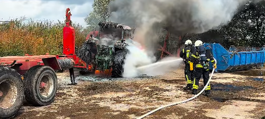 Brennender Traktor beschäftigt Geseker Feuerwehr
